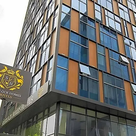 Sherlock Homes Hotel 4*